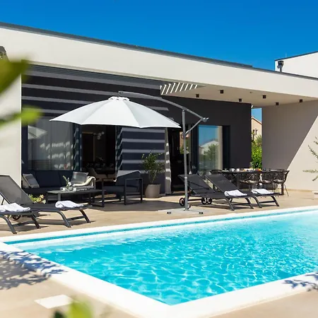 Vila M Vodice